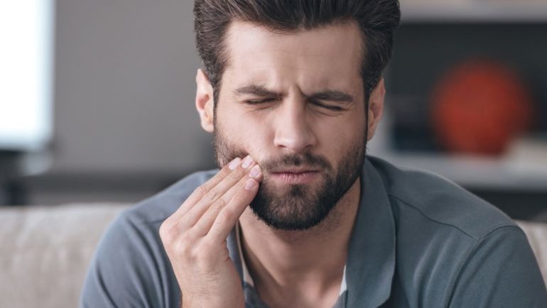 El bruxismo afecta a uno de cada 10 adultos: cómo tratarlo